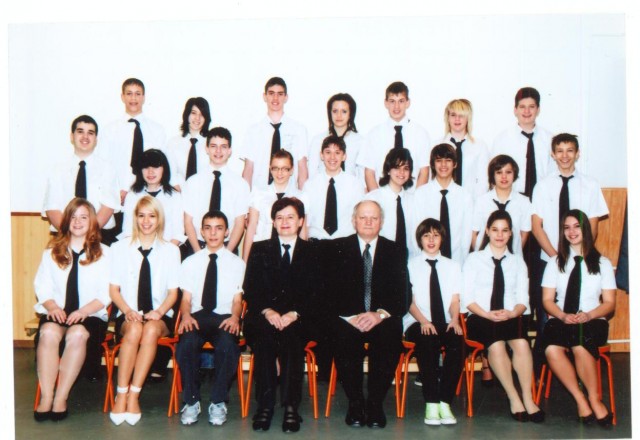 2009. 8.a