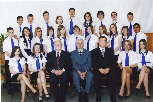 2011. 8.c