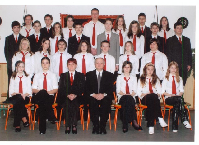 2005. 8.b