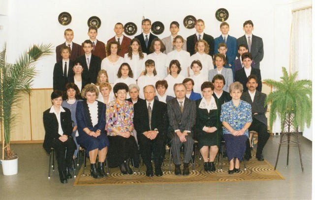 1998. 8.a